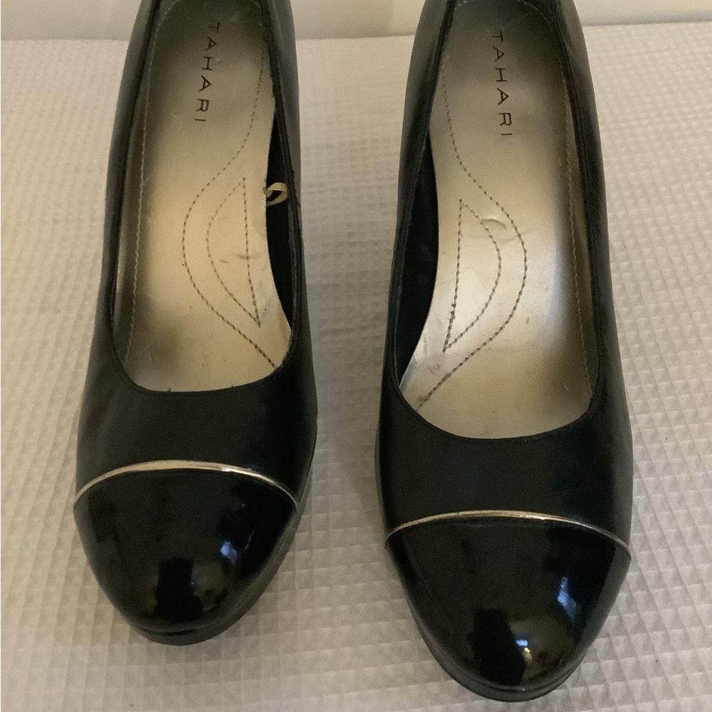 Tahari Black Heels Leather NEW Unworn size 9 1/2